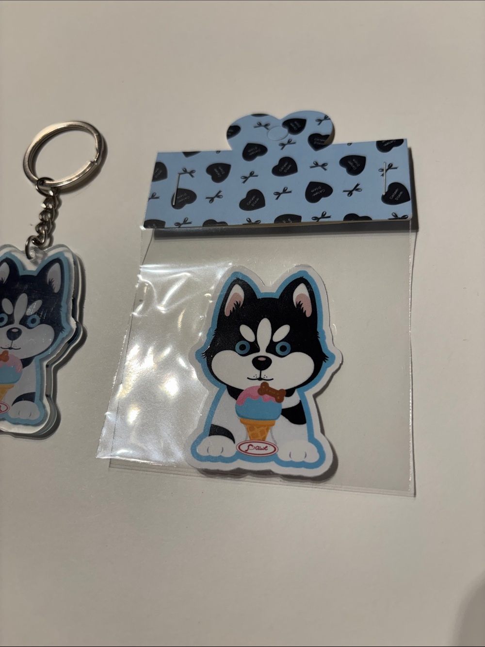 Husky Keychain & Sticker Set - Picture 5 of 8